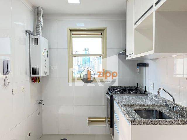 Apartamento para alugar com 2 quartos, 76m² - Foto 14