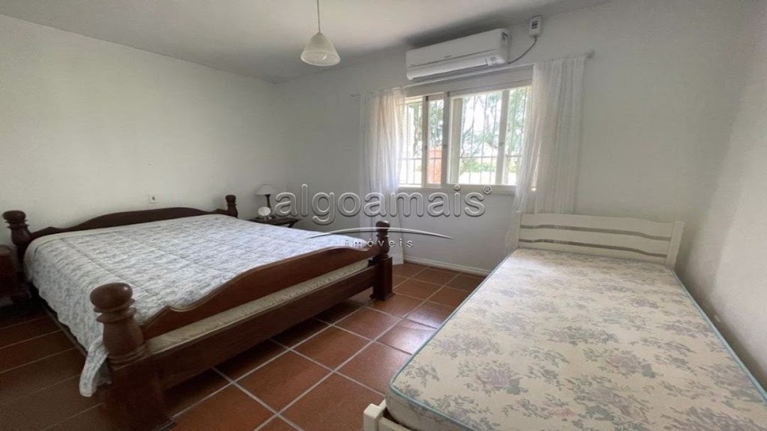 Casa à venda com 3 quartos, 169m² - Foto 13