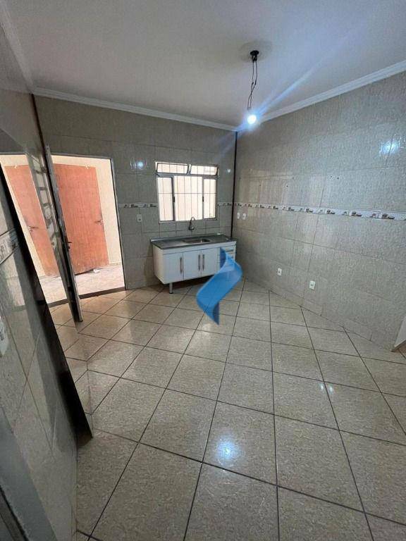 Casa à venda com 3 quartos, 231m² - Foto 6