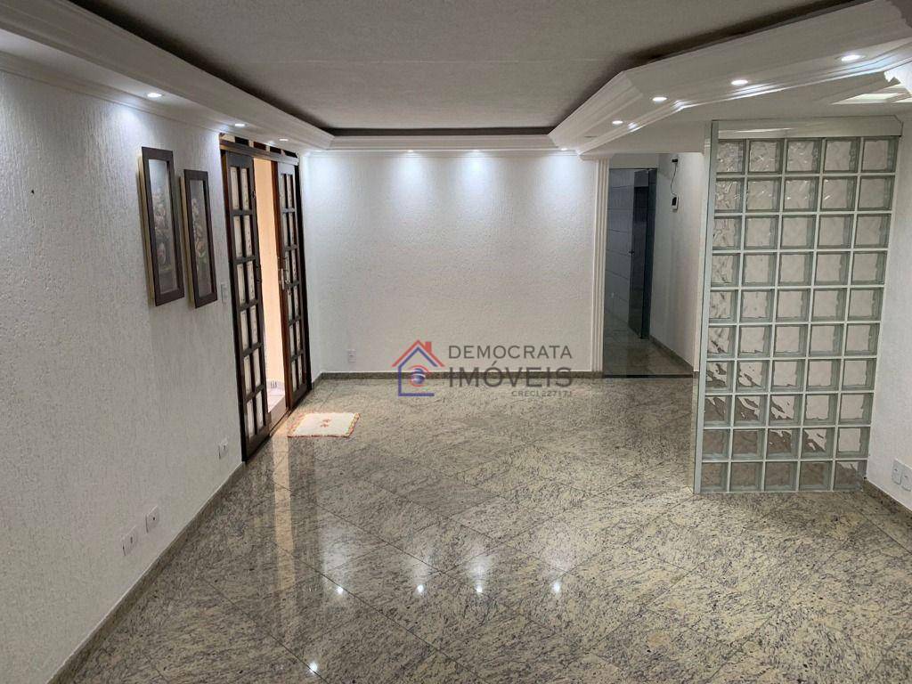 Sobrado à venda com 3 quartos, 220m² - Foto 2