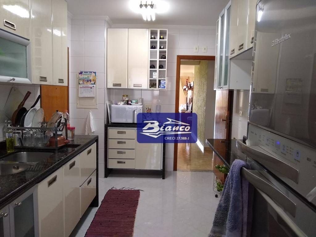 Apartamento à venda com 3 quartos, 144m² - Foto 8