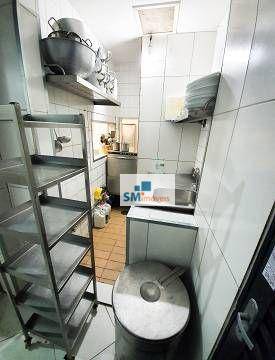 Sobrado à venda com 8 quartos, 200m² - Foto 17