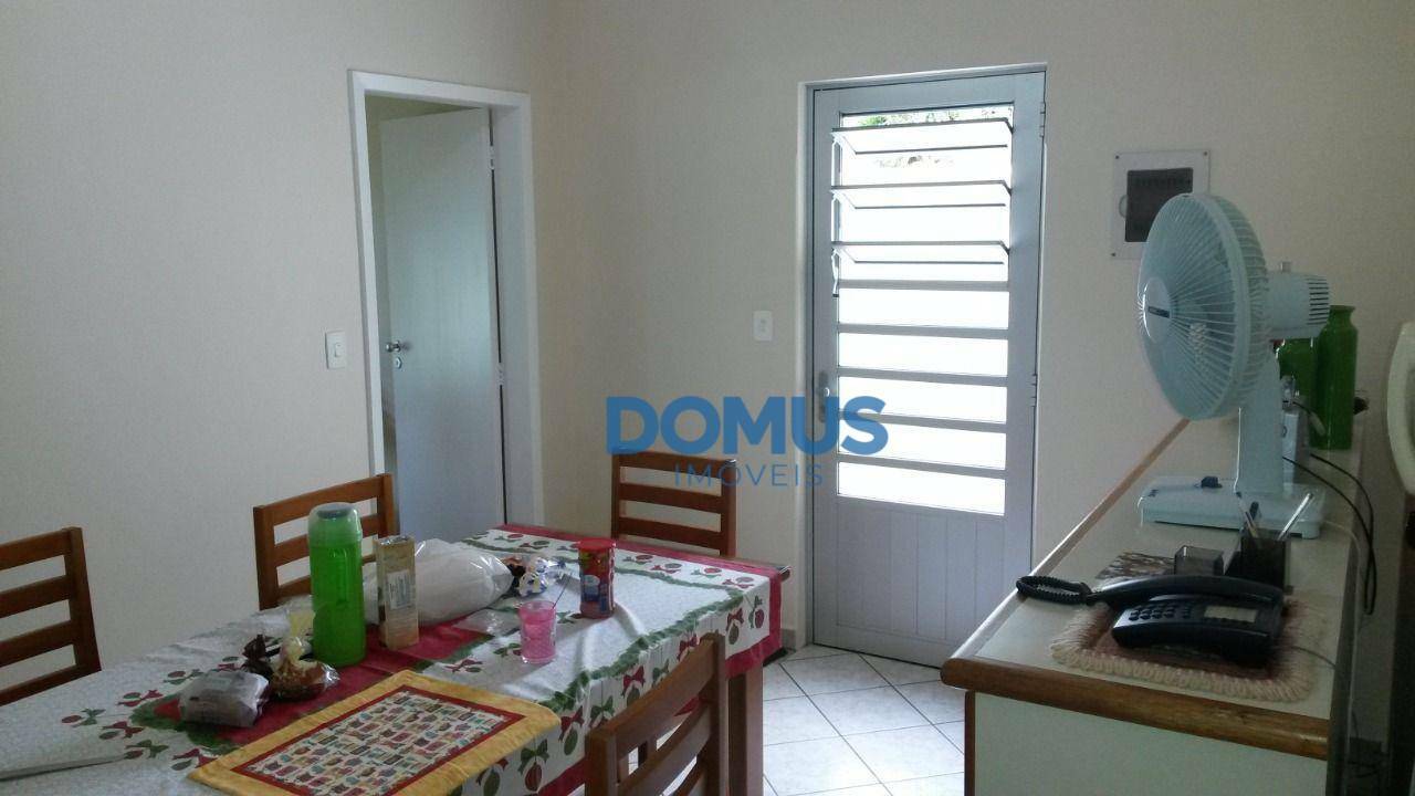 Casa à venda com 5 quartos, 270m² - Foto 21