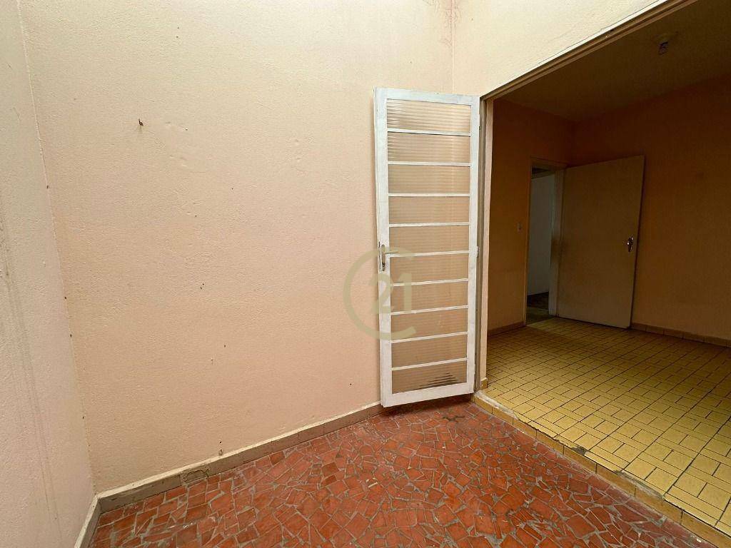 Casa para alugar com 3 quartos, 143m² - Foto 10