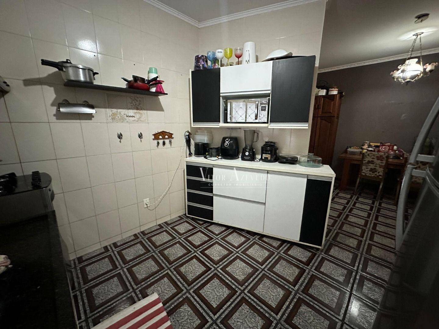 Casa à venda com 3 quartos, 500m² - Foto 7