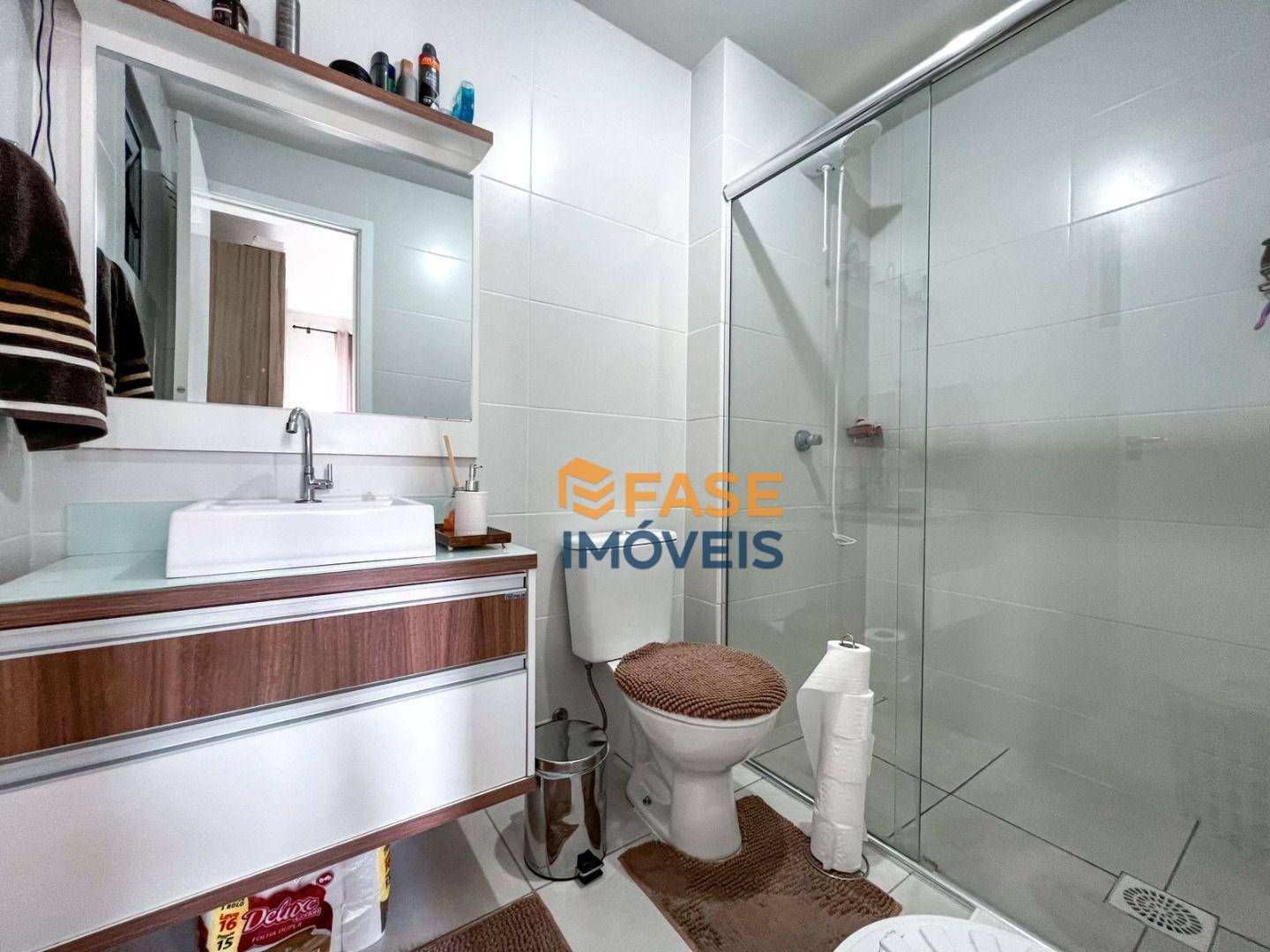 Apartamento à venda com 2 quartos, 63m² - Foto 9