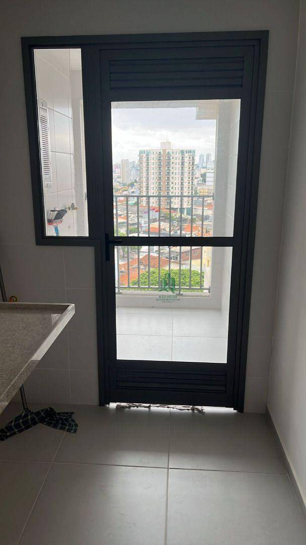 Apartamento à venda com 2 quartos, 65m² - Foto 3