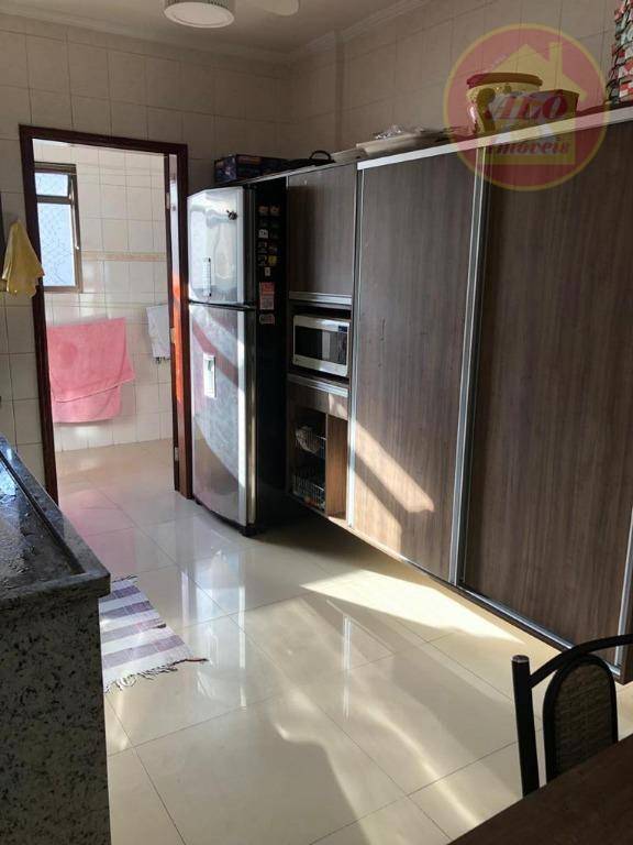 Apartamento à venda com 3 quartos, 115m² - Foto 19