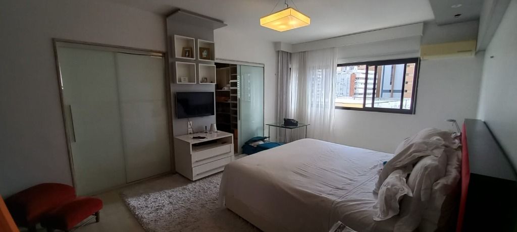 Apartamento à venda com 3 quartos, 270m² - Foto 23