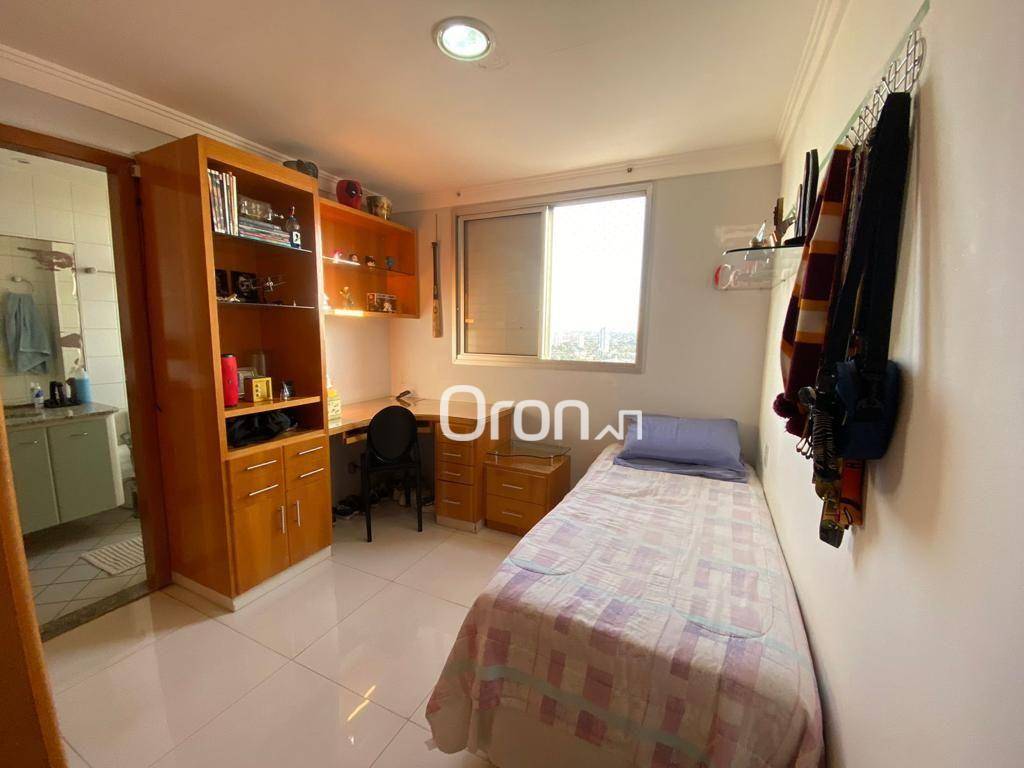 Cobertura à venda com 4 quartos, 215m² - Foto 8