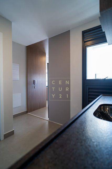 Apartamento à venda com 3 quartos, 151m² - Foto 2