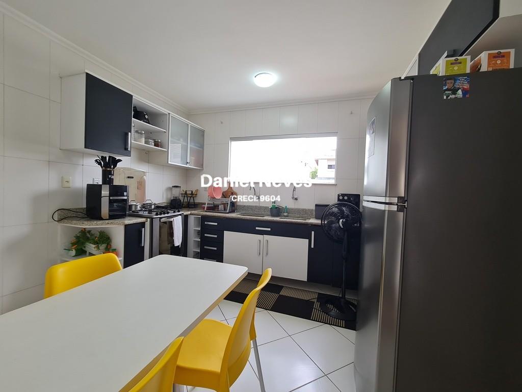Casa de Condomínio à venda com 4 quartos, 173m² - Foto 28