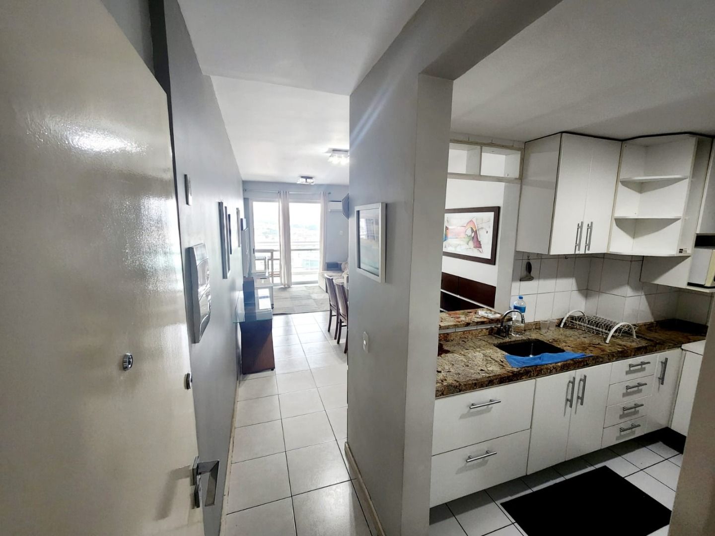 Apartamento à venda com 2 quartos, 83m² - Foto 4