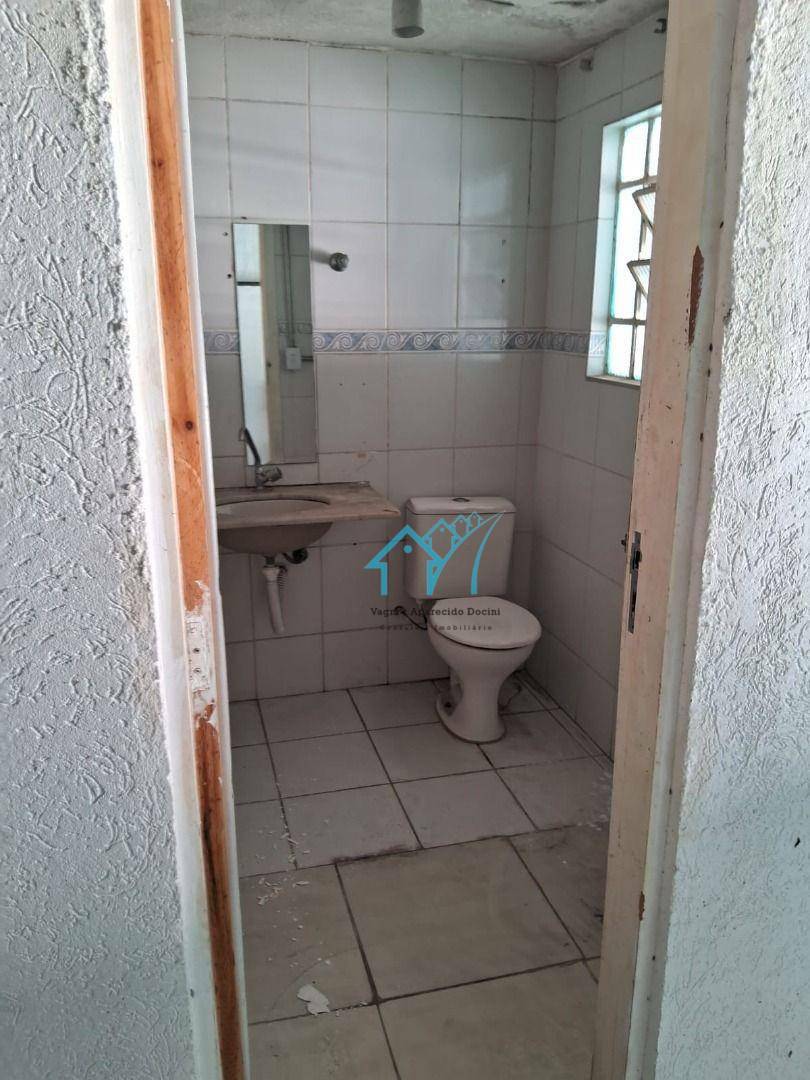 Sobrado à venda com 3 quartos, 240m² - Foto 3