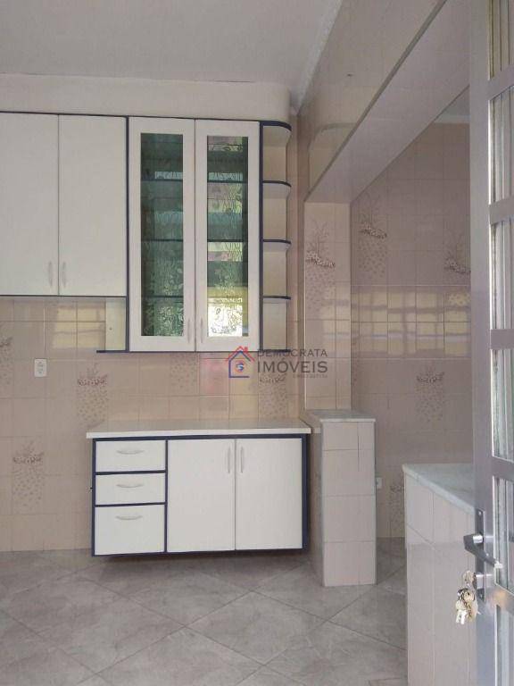 Sobrado à venda com 3 quartos, 150m² - Foto 6