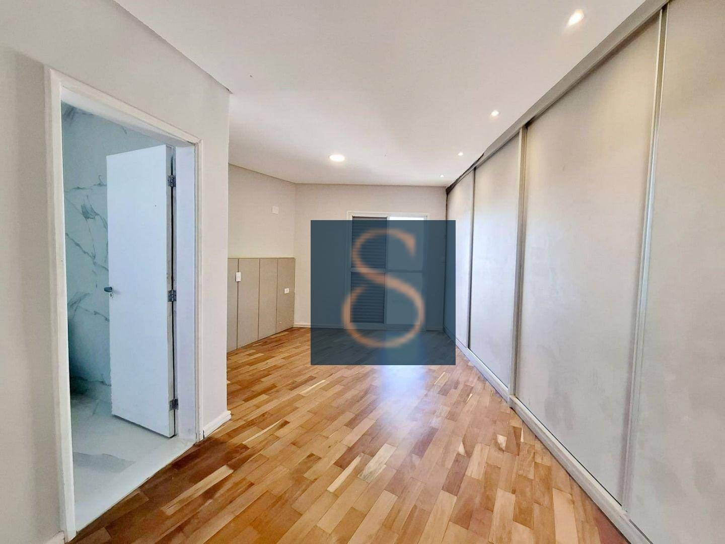 Sobrado à venda com 4 quartos, 379m² - Foto 12