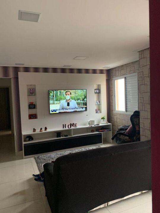 Apartamento à venda com 2 quartos, 75m² - Foto 2