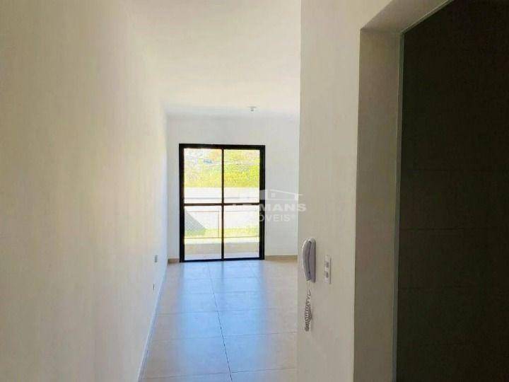 Apartamento à venda com 3 quartos, 80m² - Foto 3