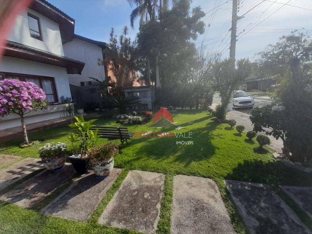 Casa de Condomínio à venda com 4 quartos, 213m² - Foto 20