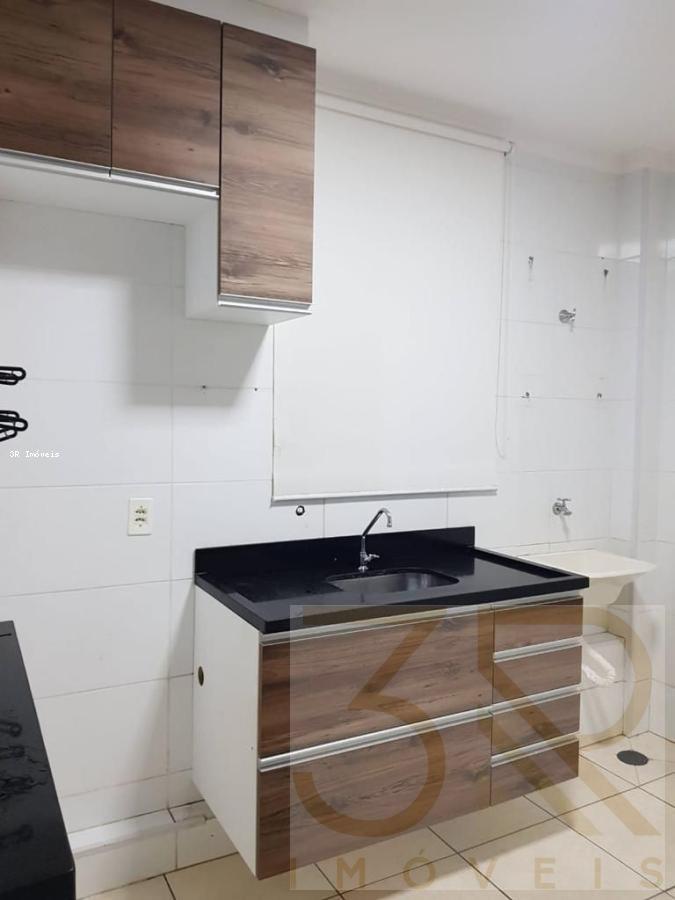 Apartamento à venda com 2 quartos, 45m² - Foto 4