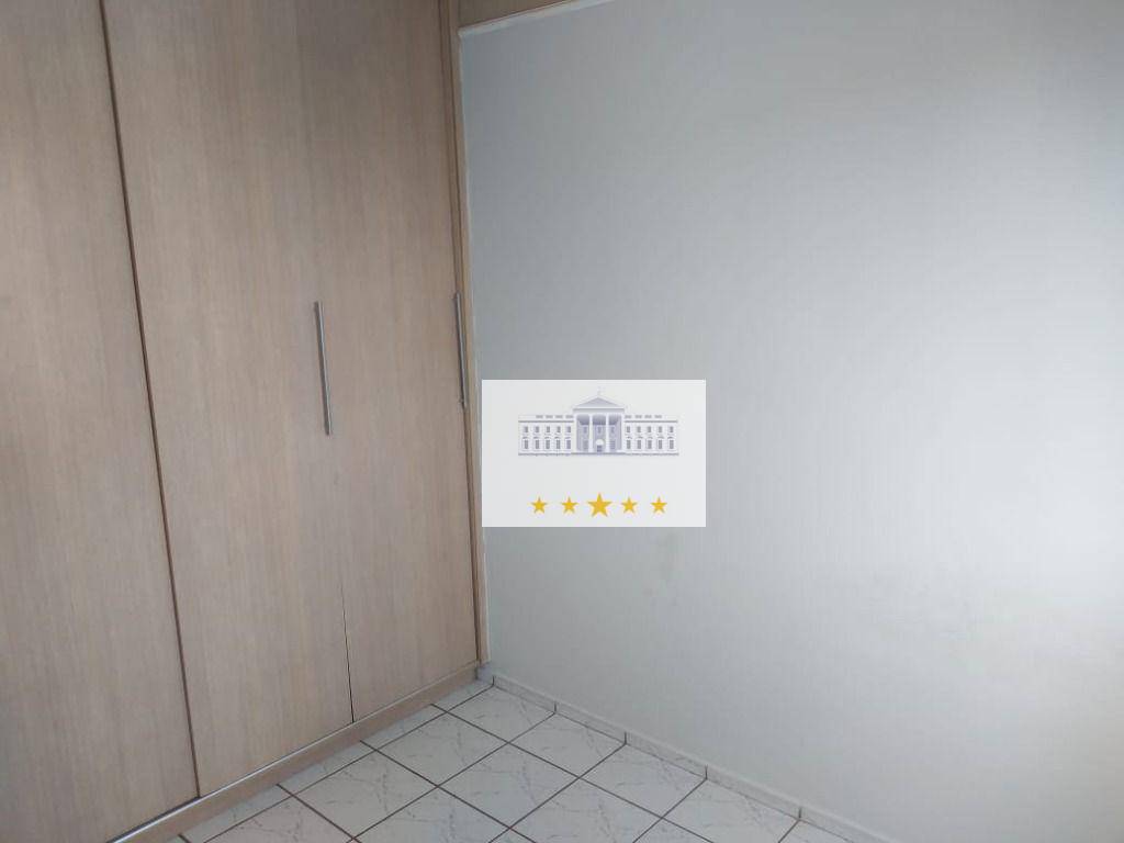 Apartamento à venda com 2 quartos, 44m² - Foto 3