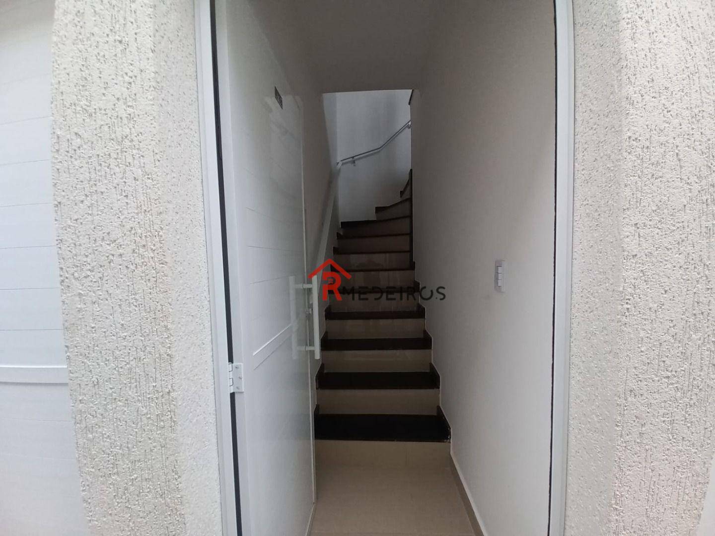 Casa à venda com 2 quartos, 43m² - Foto 5