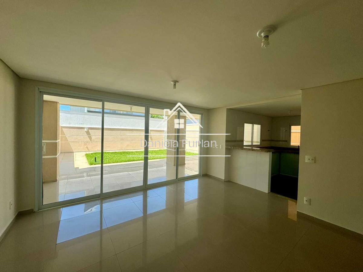 Casa de Condomínio à venda com 3 quartos, 200m² - Foto 3