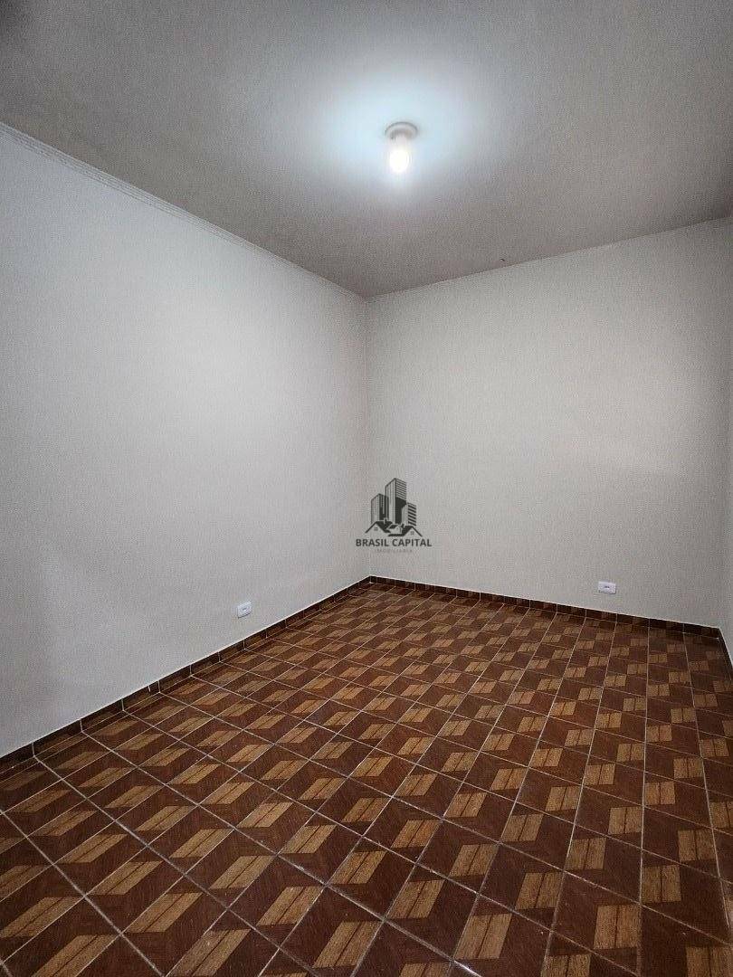 Casa à venda com 2 quartos, 150m² - Foto 4