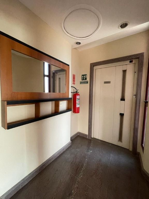 Apartamento à venda com 4 quartos, 340m² - Foto 2