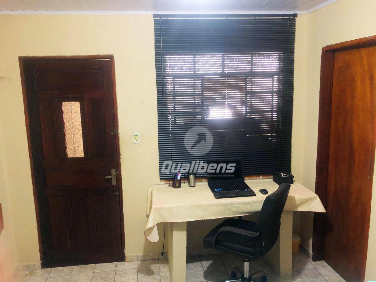 Casa à venda com 4 quartos, 147m² - Foto 15