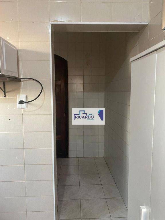 Casa à venda com 3 quartos, 300m² - Foto 13