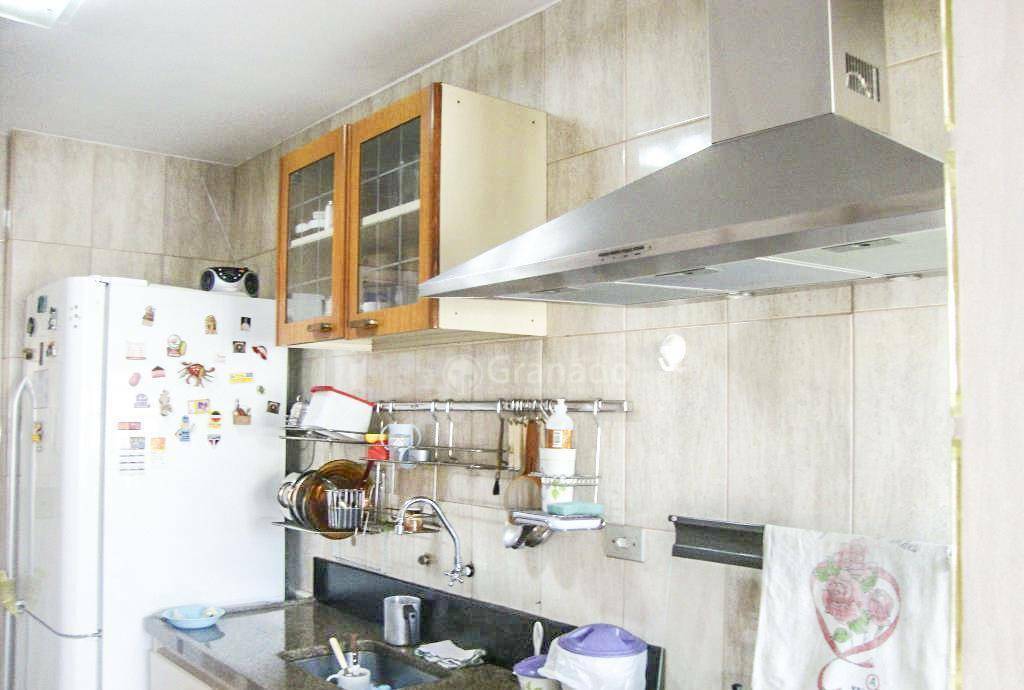 Apartamento à venda com 3 quartos, 75m² - Foto 6