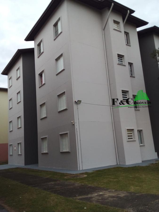 Apartamento à venda com 2 quartos, 81m² - Foto 1