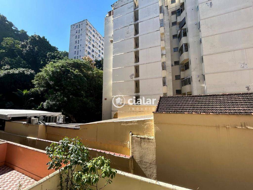 Apartamento à venda com 2 quartos, 72m² - Foto 17