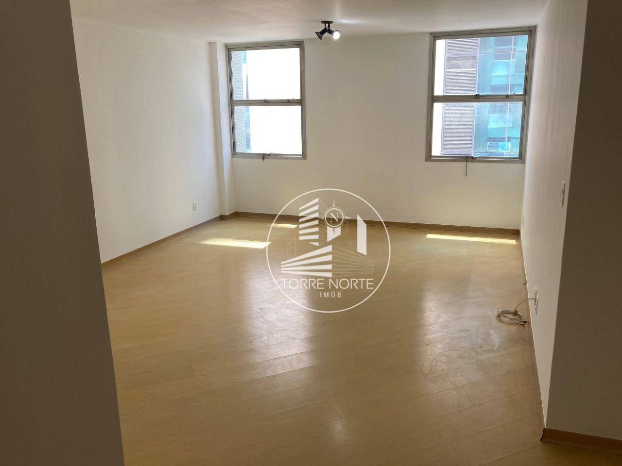 Apartamento à venda com 2 quartos, 97m² - Foto 15