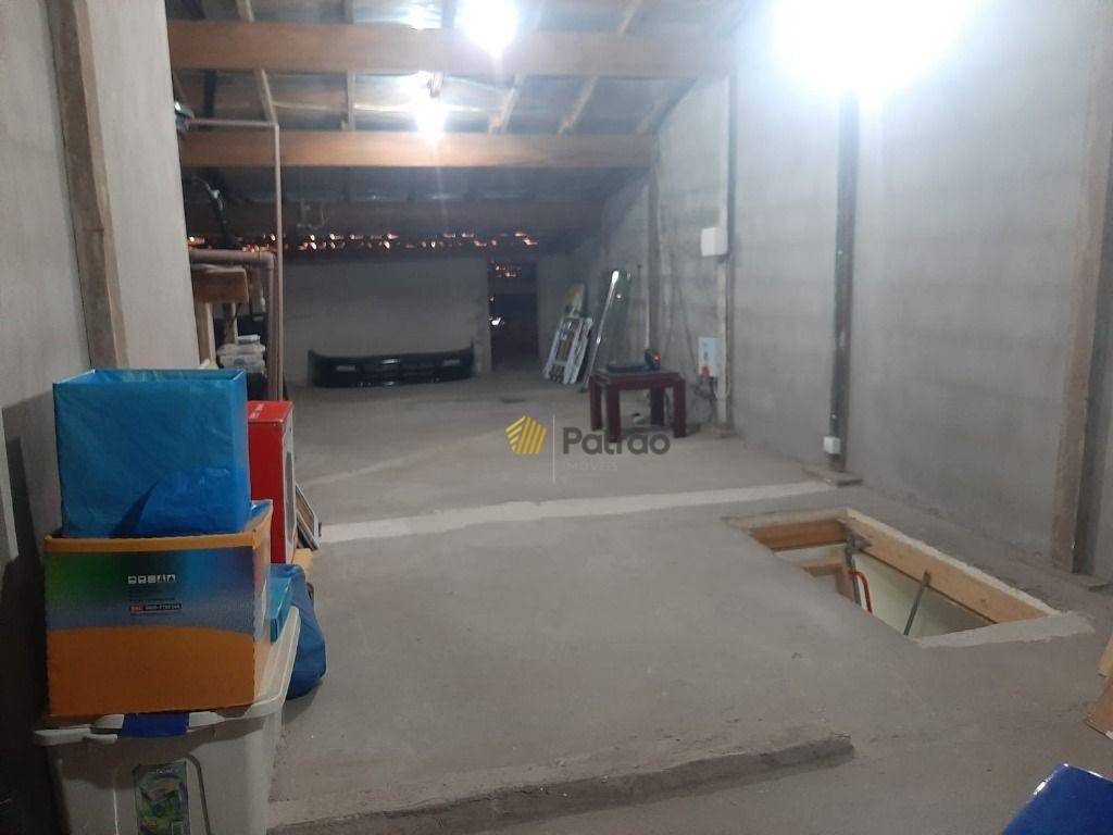 Sobrado à venda com 3 quartos, 181m² - Foto 2