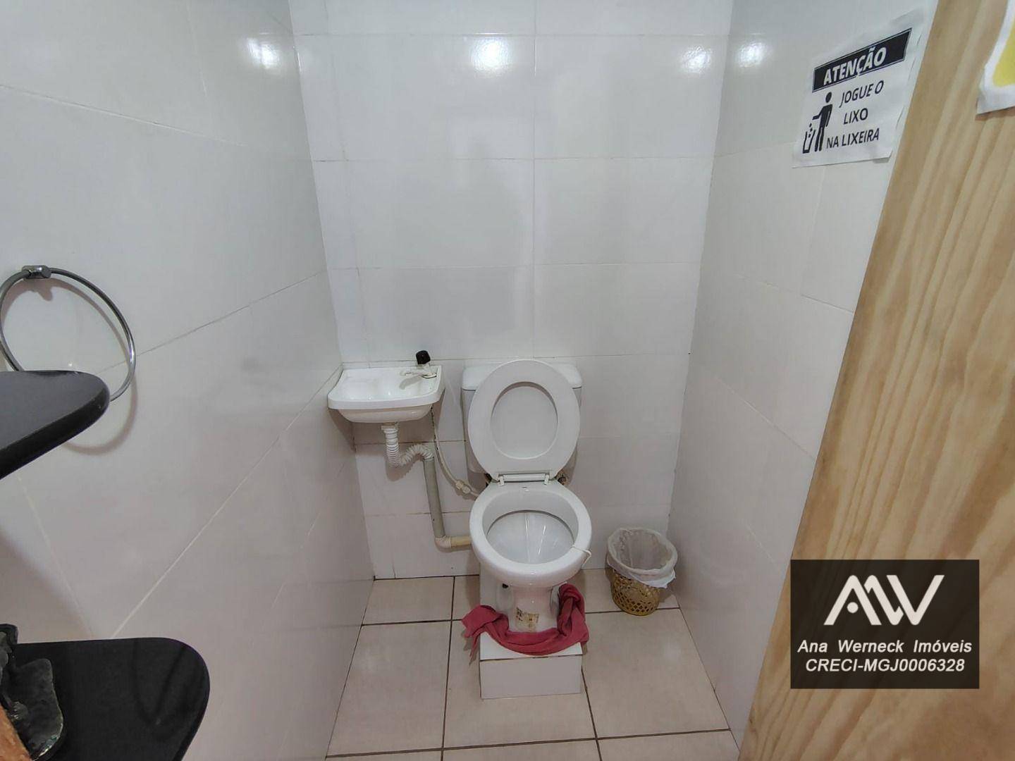 Casa à venda com 4 quartos, 200m² - Foto 5