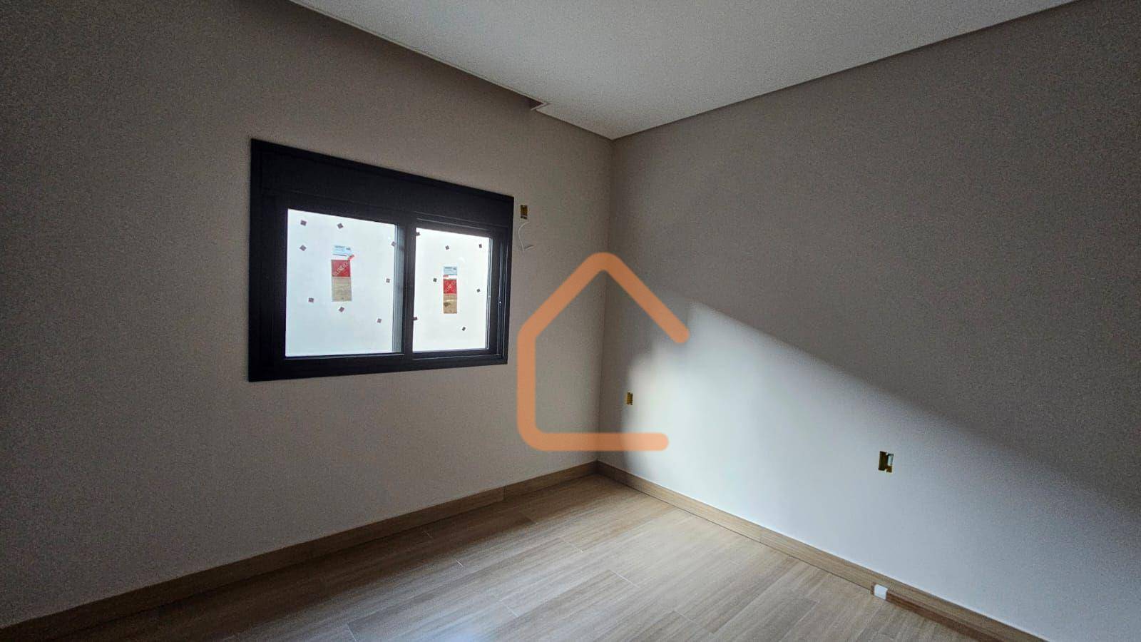 Casa à venda com 3 quartos, 182m² - Foto 8