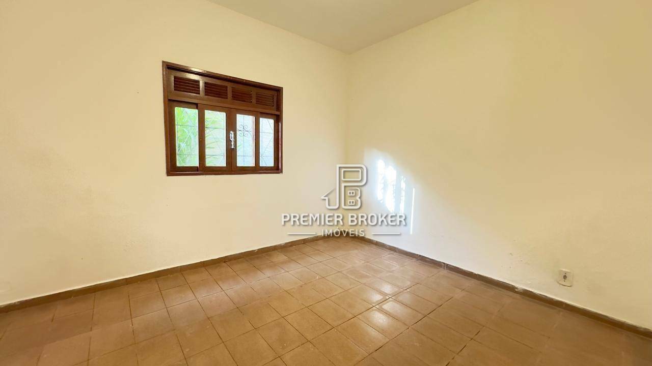 Casa à venda com 2 quartos, 110m² - Foto 8