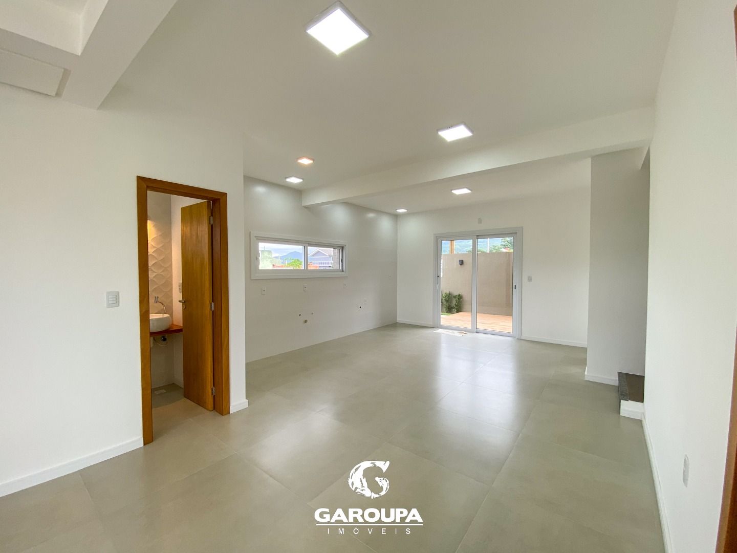 Casa à venda com 3 quartos, 113m² - Foto 5