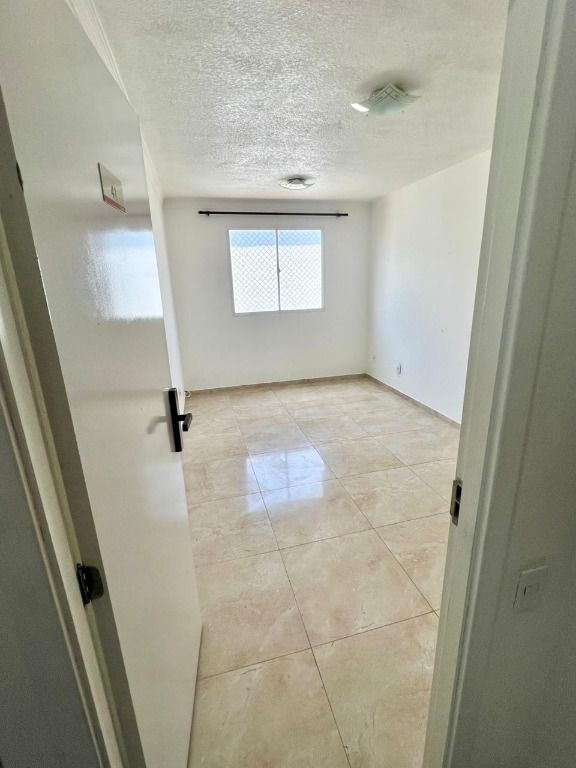 Apartamento à venda com 2 quartos, 39m² - Foto 4