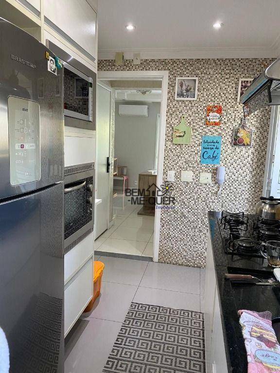 Apartamento à venda com 3 quartos, 107m² - Foto 2