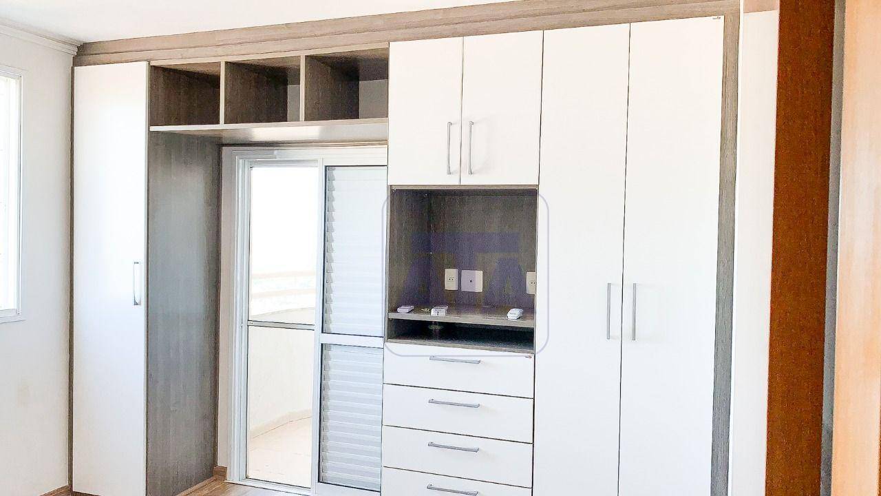 Apartamento à venda com 3 quartos, 170m² - Foto 8