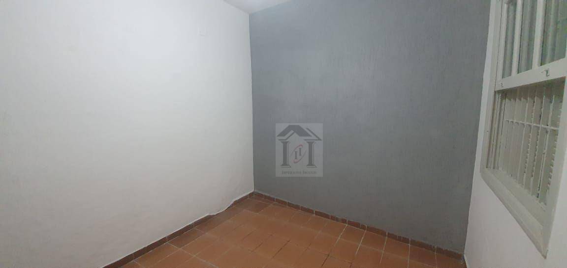 Casa para alugar com 1 quarto, 50m² - Foto 13