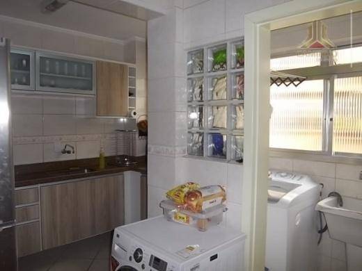 Apartamento à venda com 3 quartos, 75m² - Foto 8