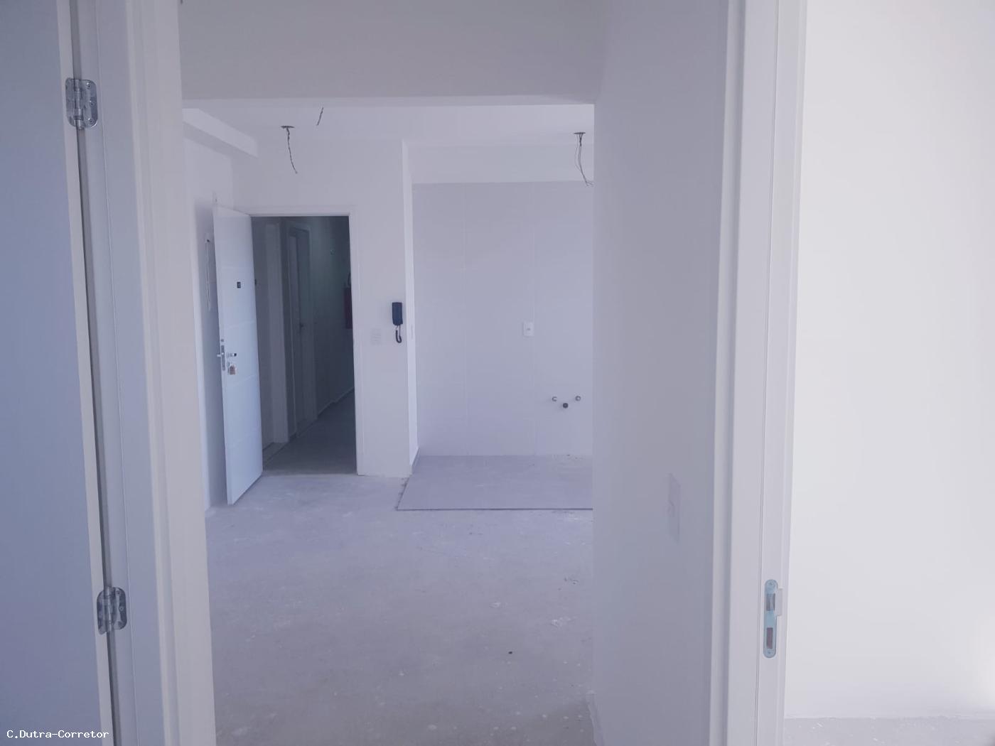 Apartamento à venda com 2 quartos, 58m² - Foto 13