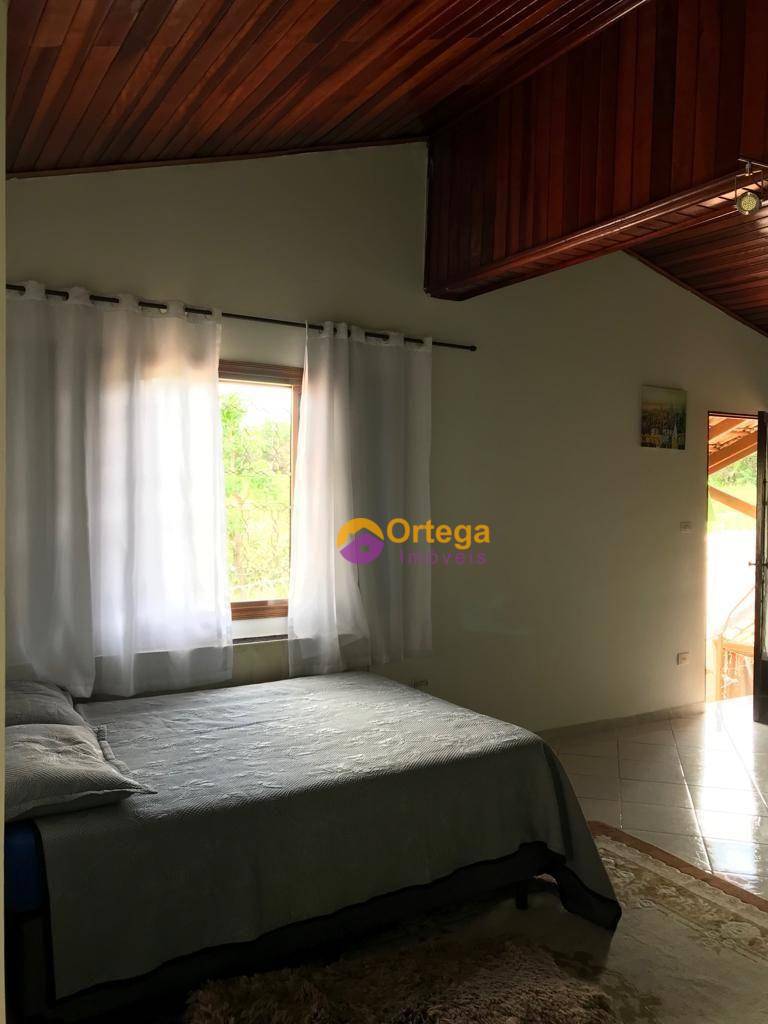 Casa à venda com 3 quartos, 180m² - Foto 9