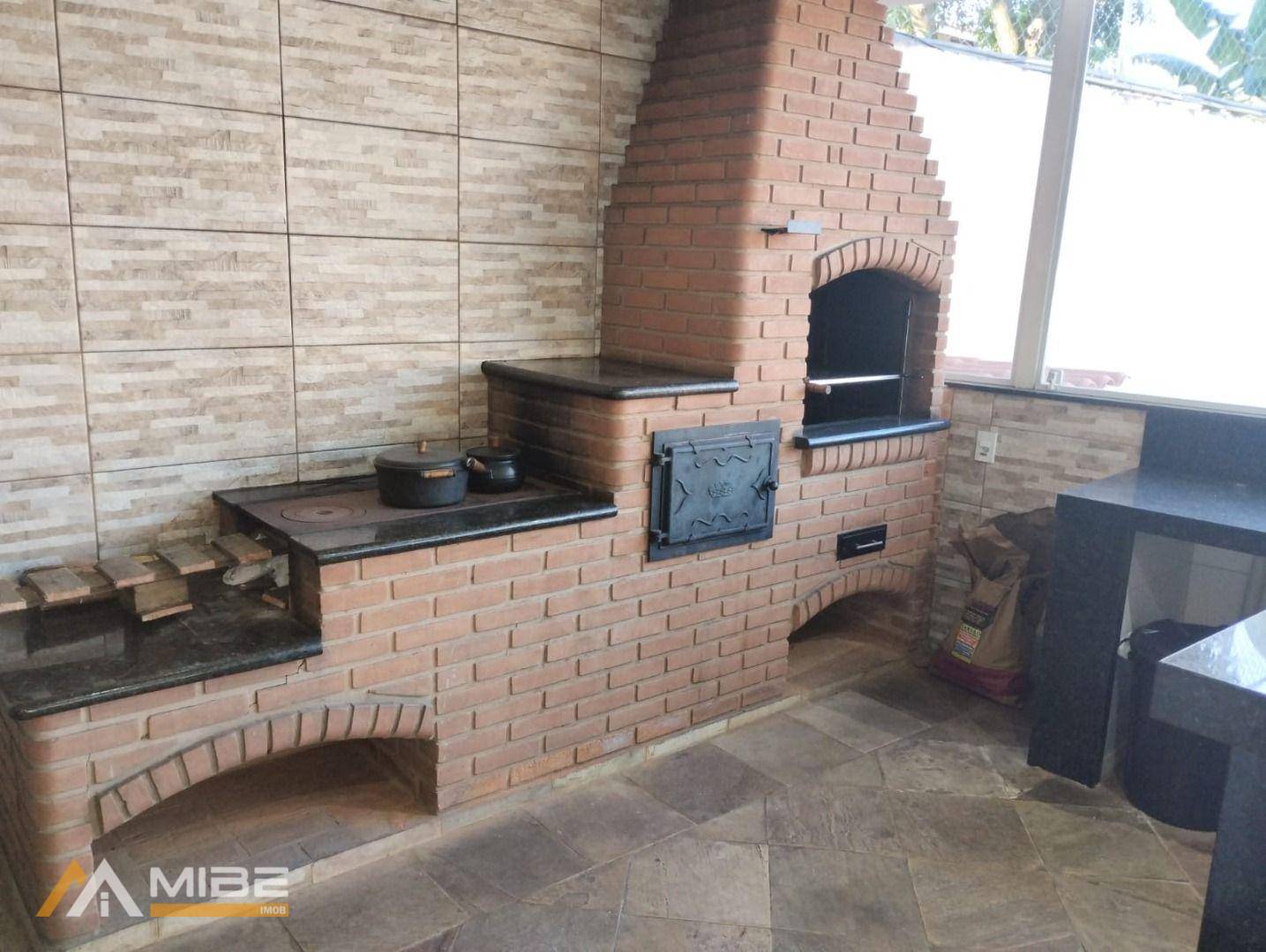 Chácara, 5 quartos, 1200 m² - Foto 2