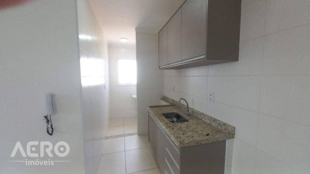 Apartamento à venda com 2 quartos, 50m² - Foto 3