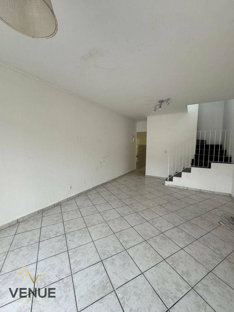 Sobrado à venda com 3 quartos, 214m² - Foto 21